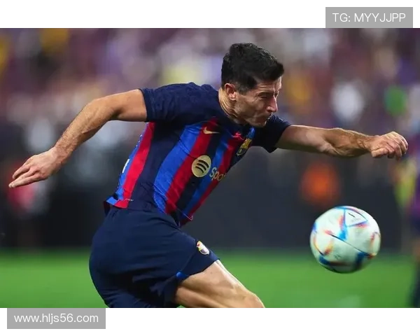 莱万多夫斯基与亚马尔联手，开启近期合作表现稳健的新足球篇章