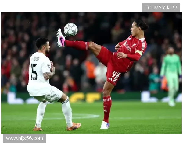 范戴克：后场长传进攻的战术枢纽解析