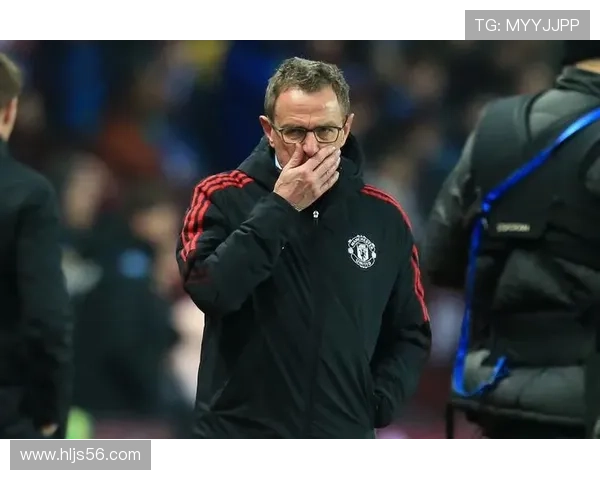 曼联中场结构失衡,控球优势难转化为比赛控制 曼联中场结构失衡,控球优势难转化为比赛控制